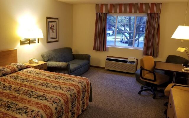 Plymouth Suites Hotel