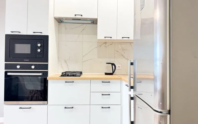 Апартаменты Лайк Хоум на ул. Александра Полина, д. 3