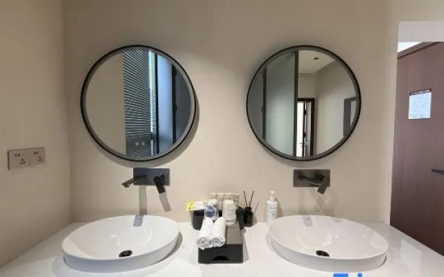 Dali · GuiTu Boyu · Modern Seaview Luxury Boutique Homestay (Xiahewan Wetland Branch) – Bathroom – Dali