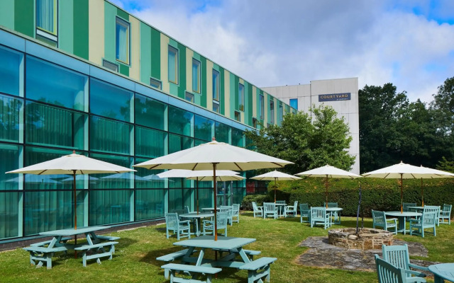 Courtyard by Marriott London Gatwick Airport