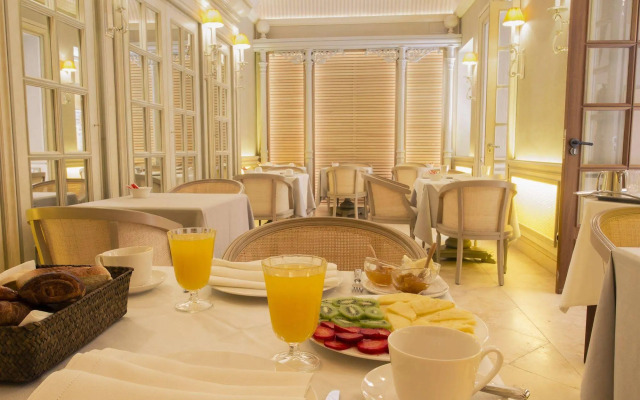 Hotel Boutique Casa del Poeta Sevilla