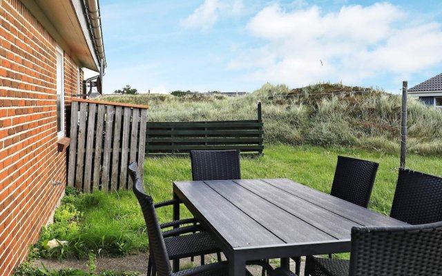 7 Person Holiday Home in Frostrup