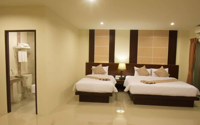Peak Boutique City Hotel