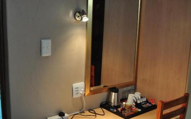 Woodpecker's Inn Guest House