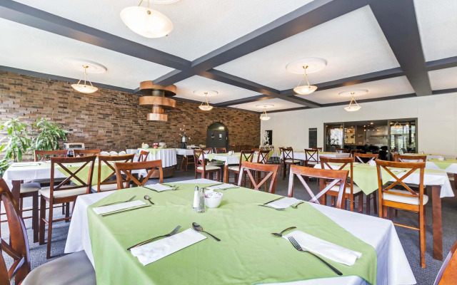 Travelodge by Wyndham Trois-Rivieres