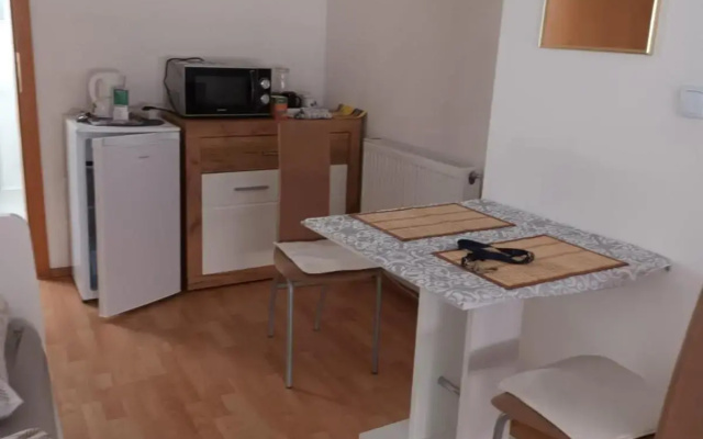 Privat Zimmer KF