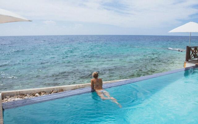 Scuba Lodge & Ocean Suites