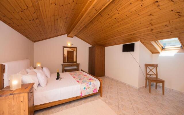 Corfu Villa Kokkini with swimming pool