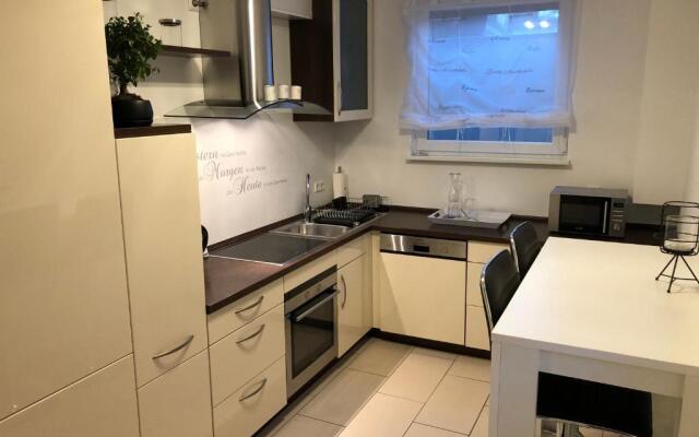 Ferienwohnung Holiday Home mit Netflix