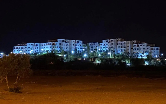 Lilac's Garden Cabo Negro