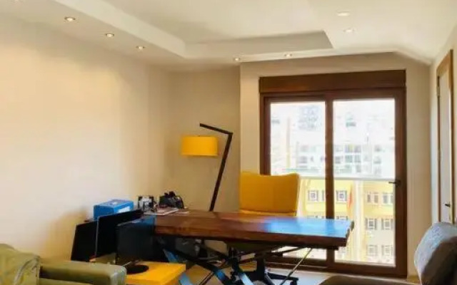 Konaklar bölgesinde Denize Yakın Lüks Dublex Daire