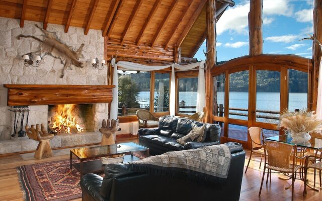 Ultra Luxury 6Bed 5.5Bath HV1