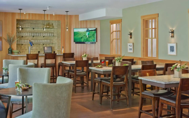 Green Mountain Suites Hotel