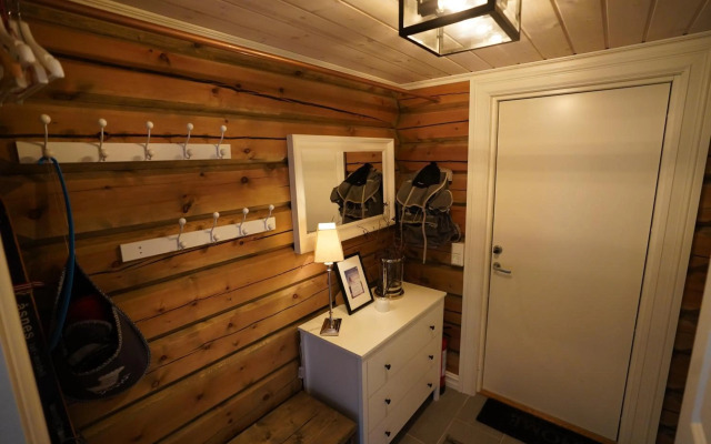 Lake View Apartment with loft