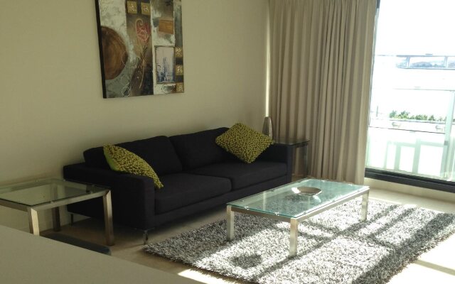 Readyset Apartments Stadium South