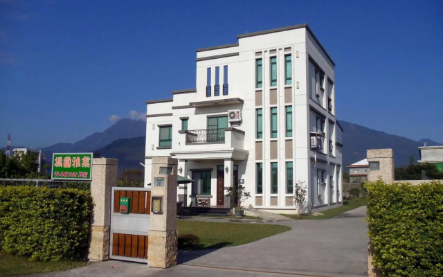 Orange Garden Hostel