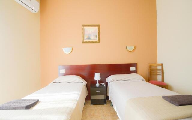 Hostal Torremirona