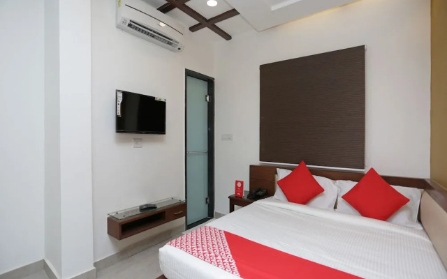 OYO 12899 Hotel Khushi Regent