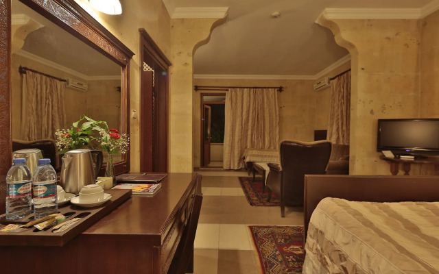 Royal Stone Houses - Goreme