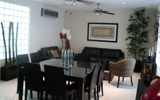 Condo Amalfi 104 by Playa Paradise