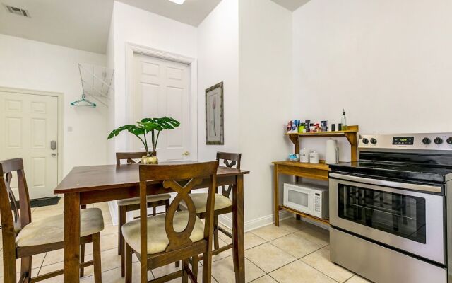 1832 Airy 4 BR in Garden District