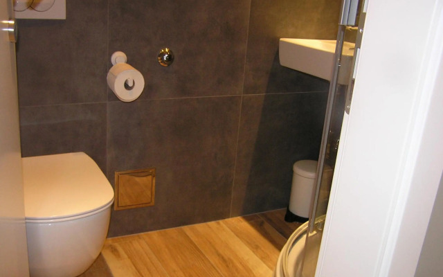 2LKT studio apartman