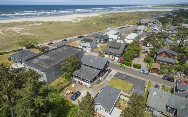 Seaside Prom 2 Bedrooms 2 Bathrooms Home