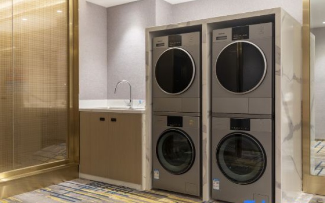 Yaste Meitu Hotel (Guigang Life Port Wuyue Plaza Store) — фото 3