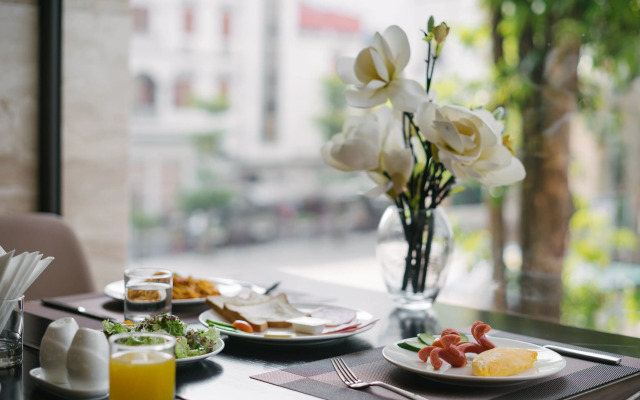 K-Zone The Star Hotel