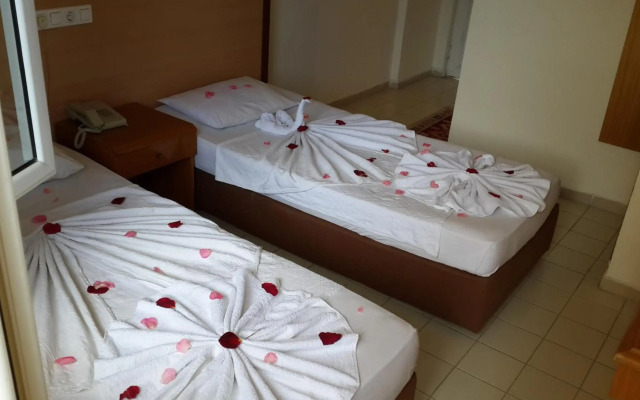 Caner Hotel
