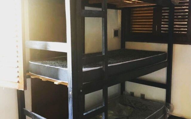 Macaco Surf Hostel
