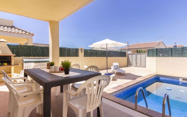 House 2 Casas Deltebre