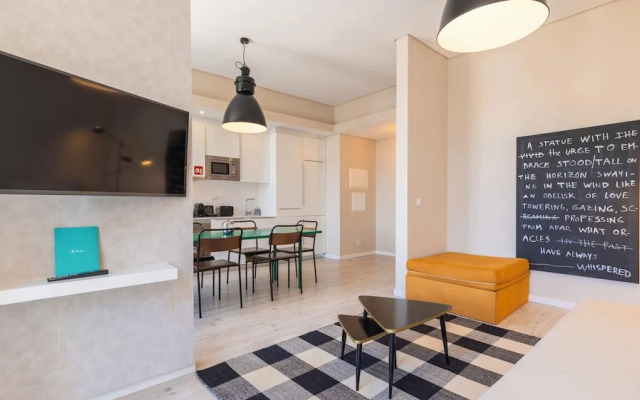 Carmo 43 by LovelyStay