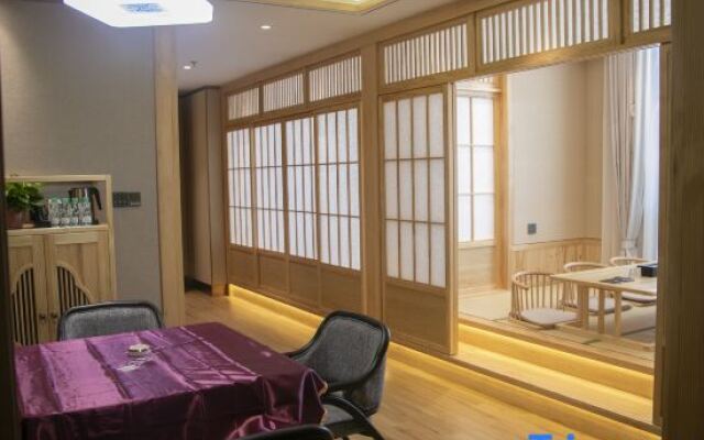 Wuchang Golden Tower International Hotel