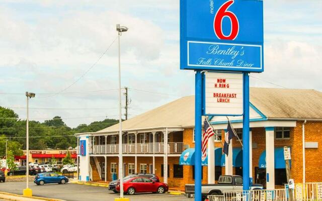 Motel 6 Falls Church, VA - Arlington Boulevard