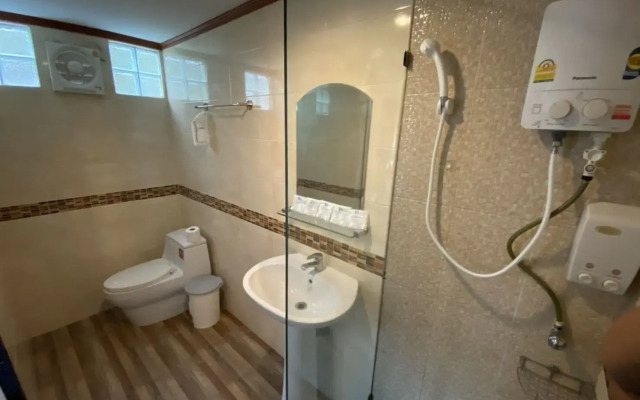 Sinsamut Koh Samed Hotel