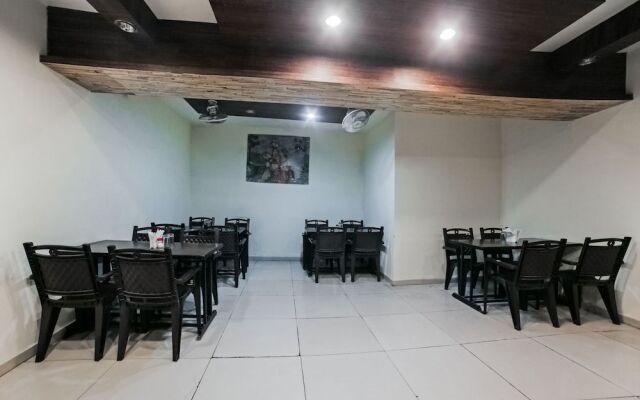 Treebo Trip Vaishali by OYO Rooms
