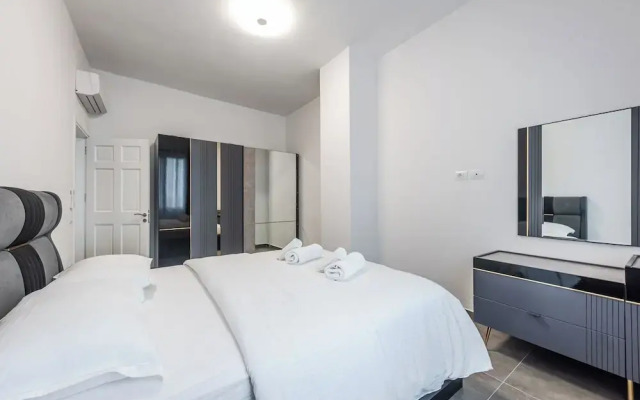 Royal Hill Apartment 1
