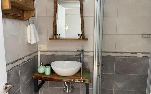 Azra Apart & Otel