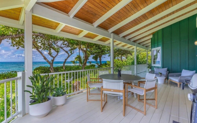 Camp Alealea 6 Bedroom Home by RedAwning