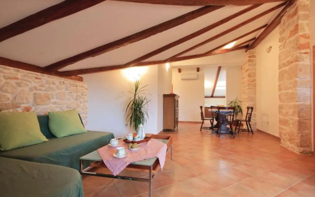 Apartments Ladonja