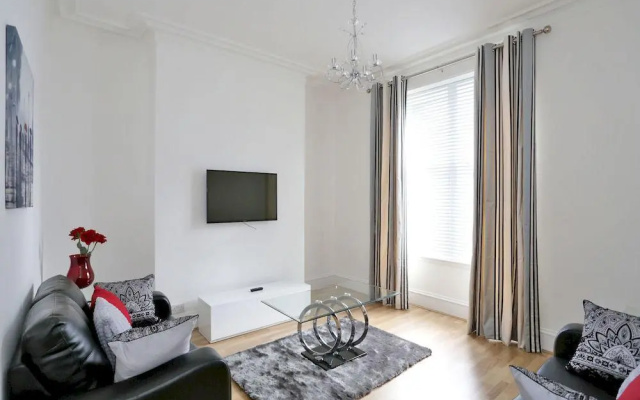 Virtue Apartments - the Grove