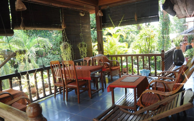 Big Lyna Villa