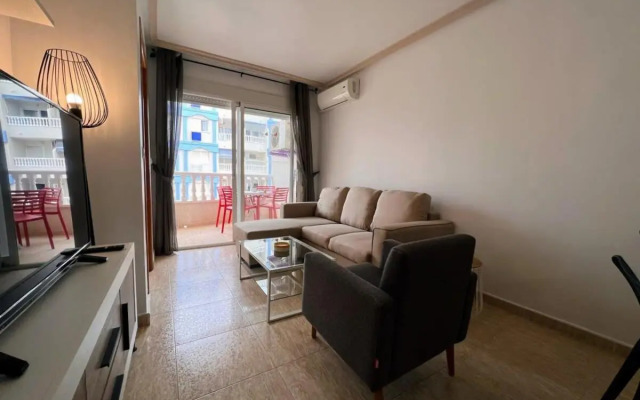 Welcoming seafront apartment Tv15