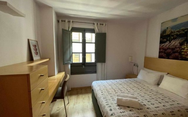 Cozy 2 bed apartment wairco near the Wine Square