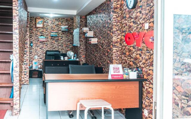 OYO 2122 Qubic