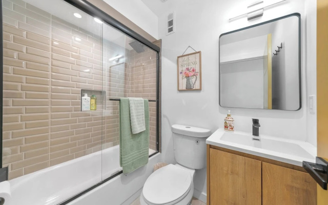 Cozy Bedroom Los Angeles