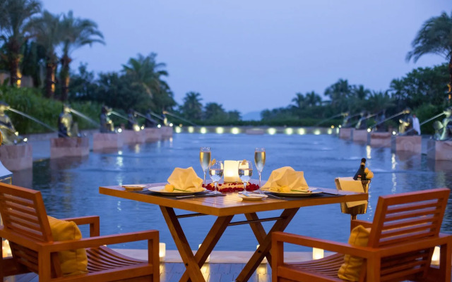 Conrad Sanya Haitang Bay