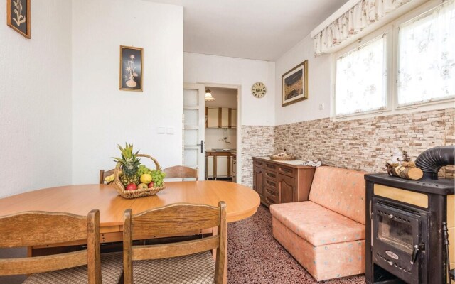 Stunning Home in Lovran With Wifi and 3 Bedrooms