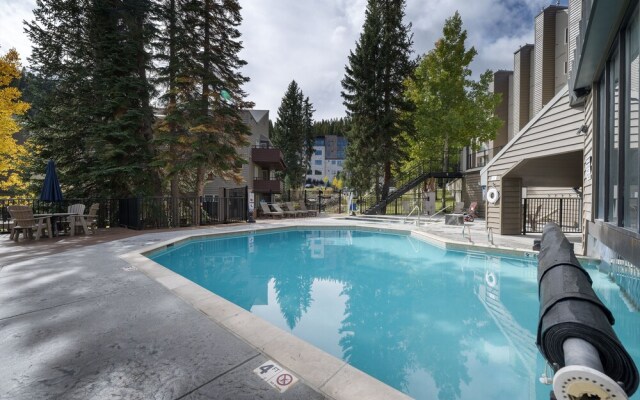 Iron Horse C5083 Studio Bedroom Condo by RedAwning